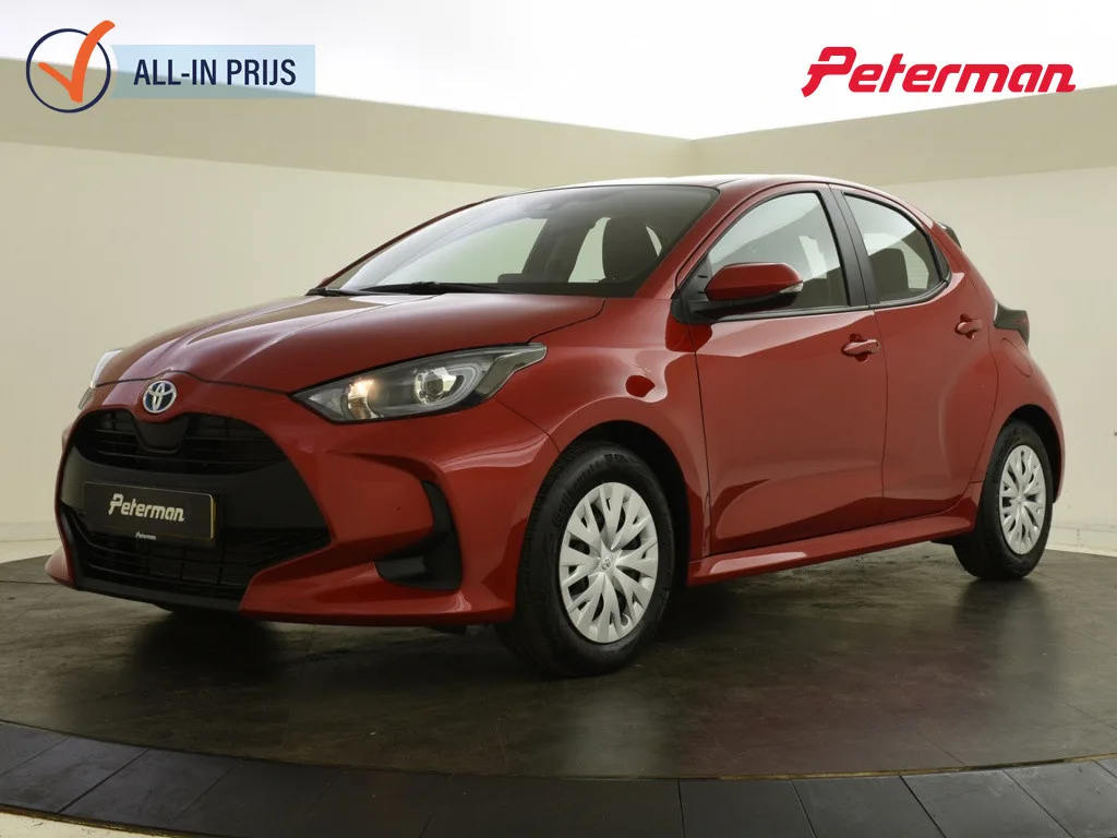 Toyota Yaris (2024) — foto 1