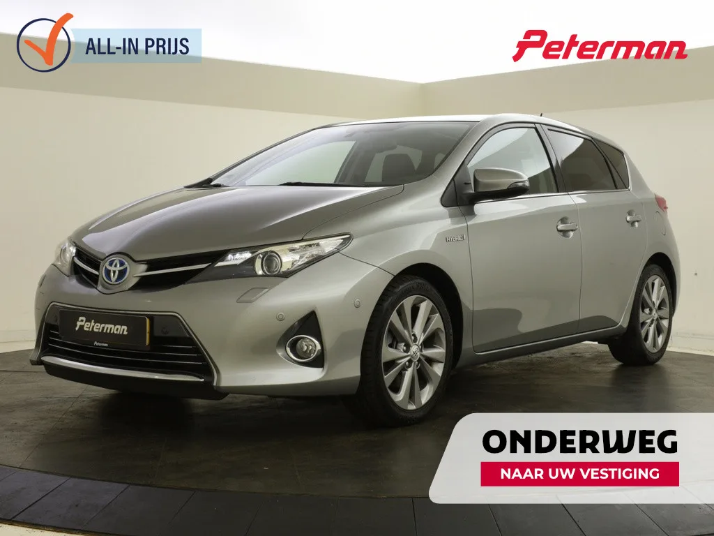 Toyota Auris (2013) — foto 1