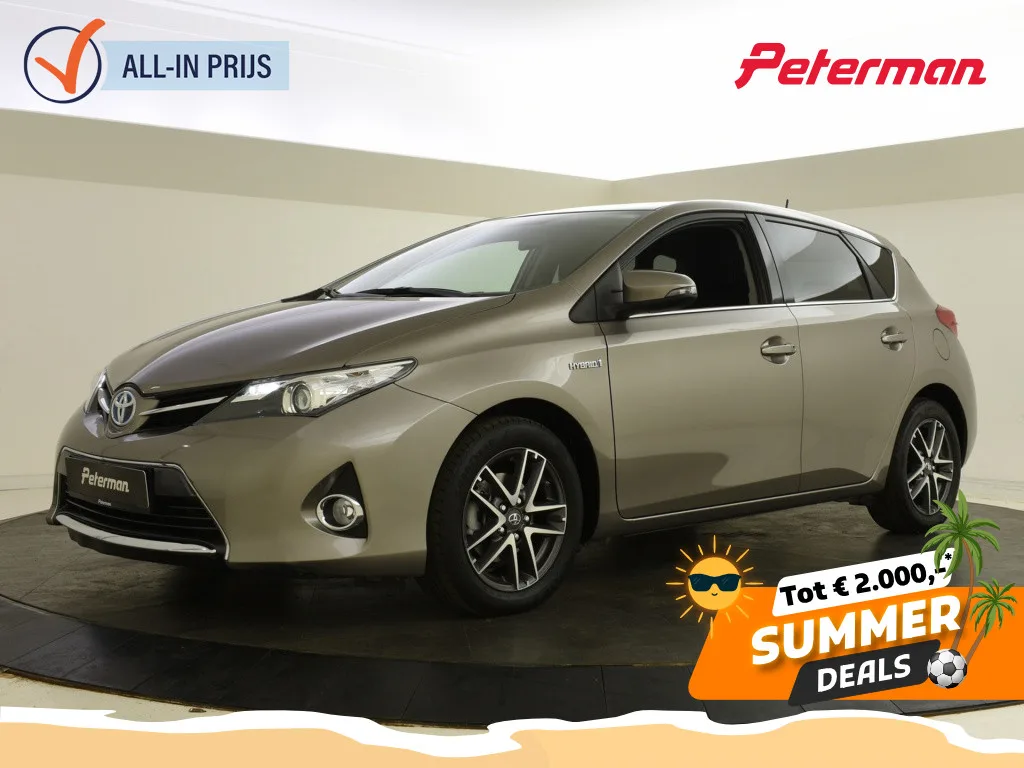 Toyota Auris (2014) — foto 1