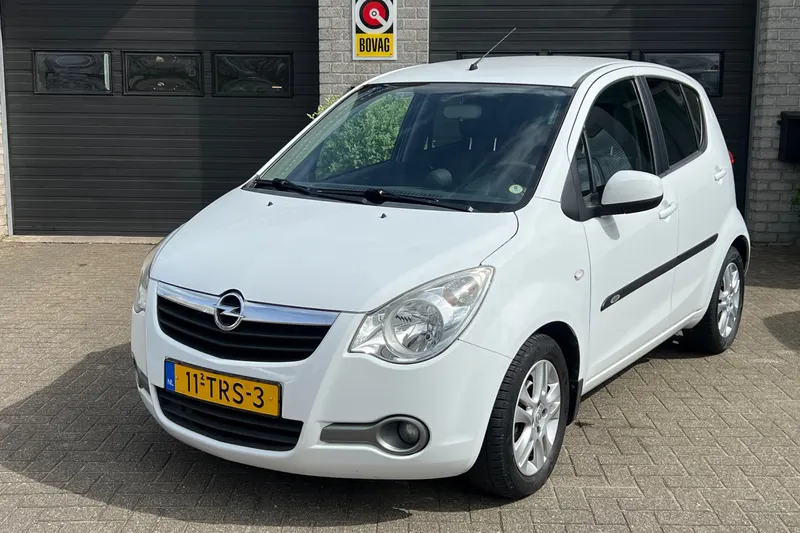 Opel Agila (2012)