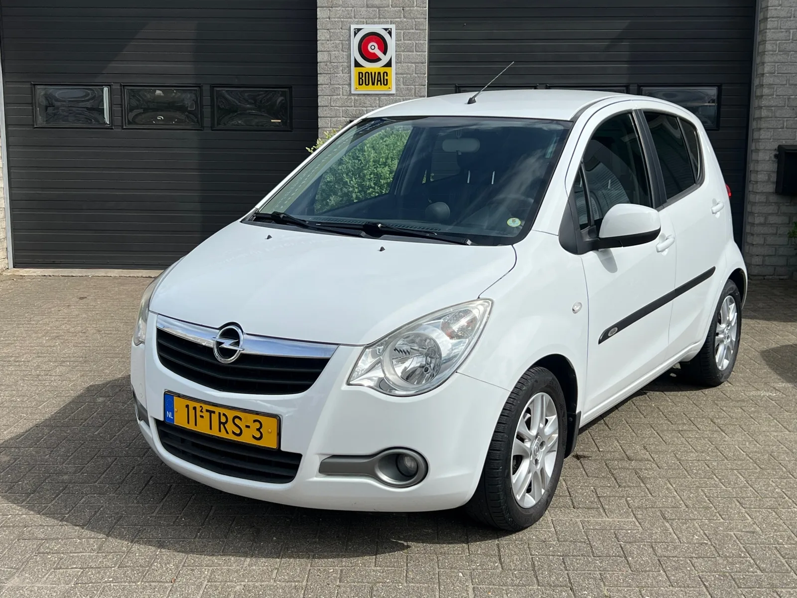 Opel Agila (2012) — foto 1