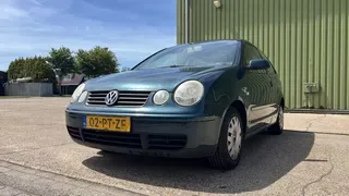 Volkswagen Polo (2004) — foto 1