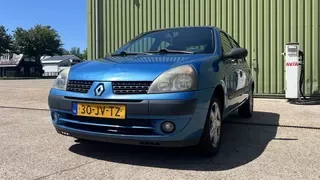 Renault Clio (2002) — foto 1