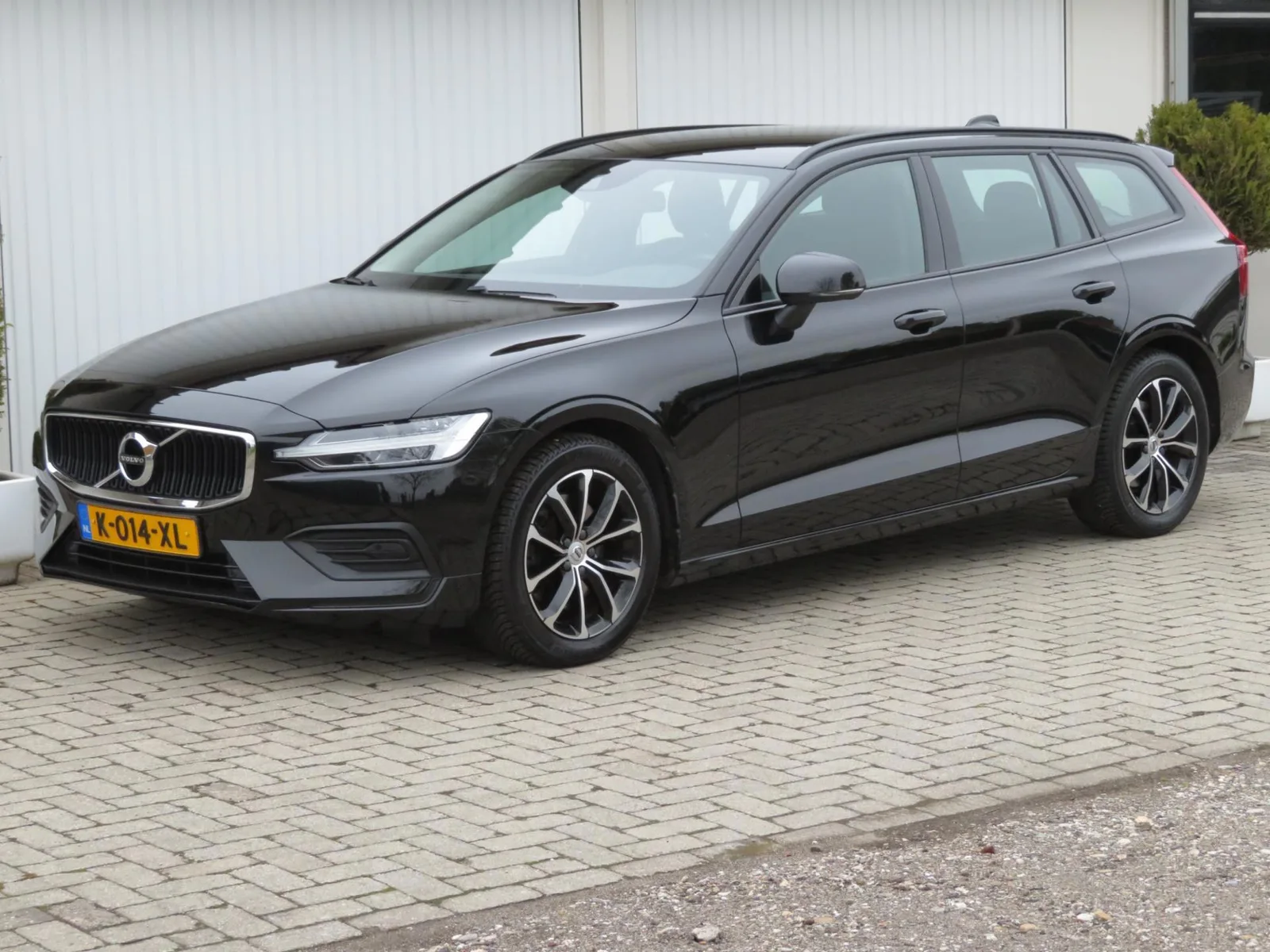 Volvo V60 (2021) — foto 1