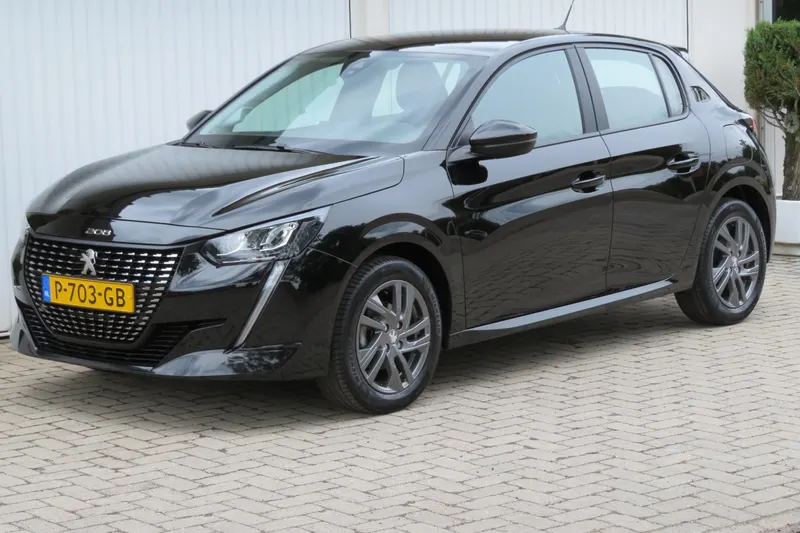Peugeot 208 (2022)