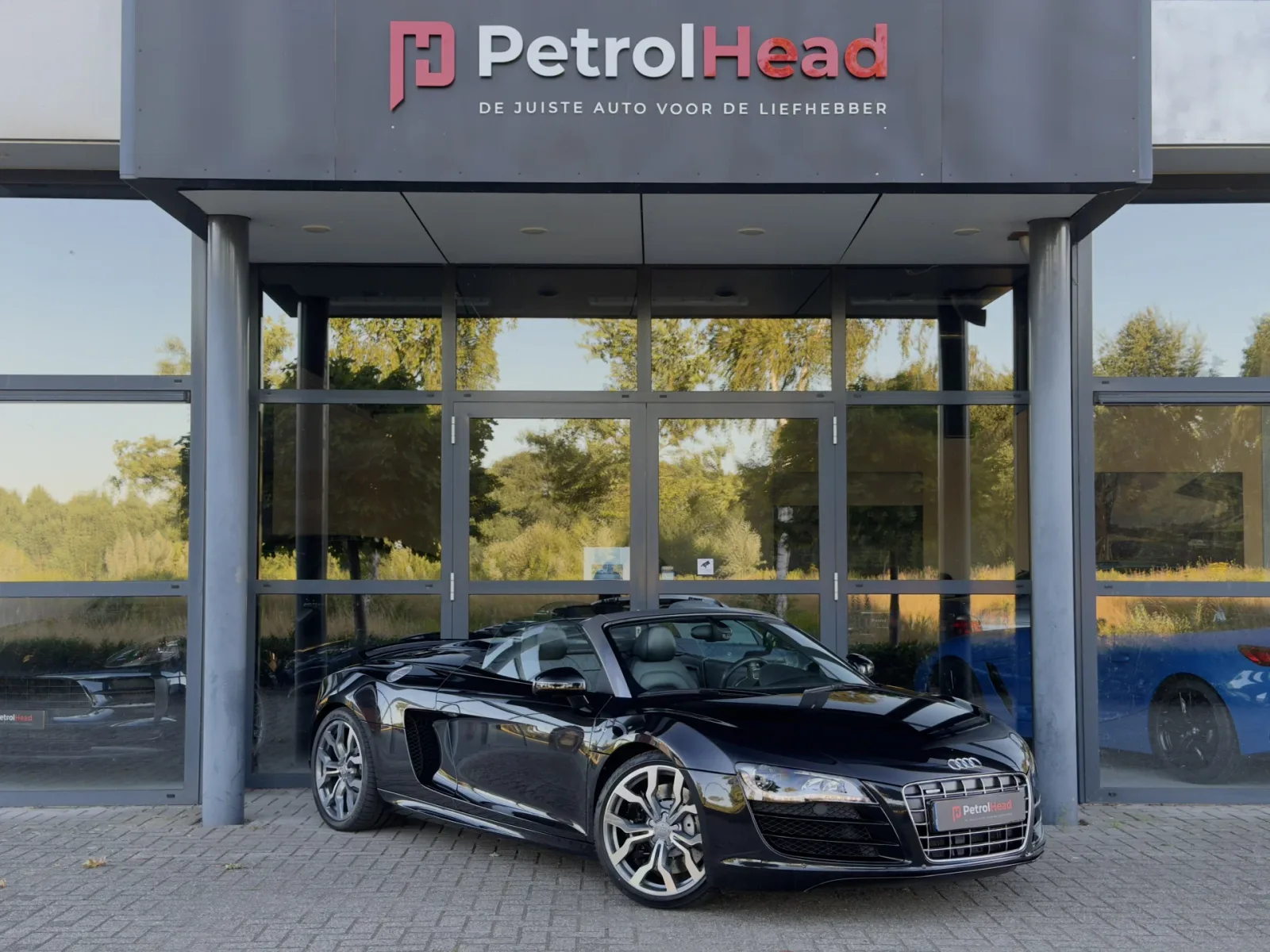 Audi R8 (2010) — foto 1