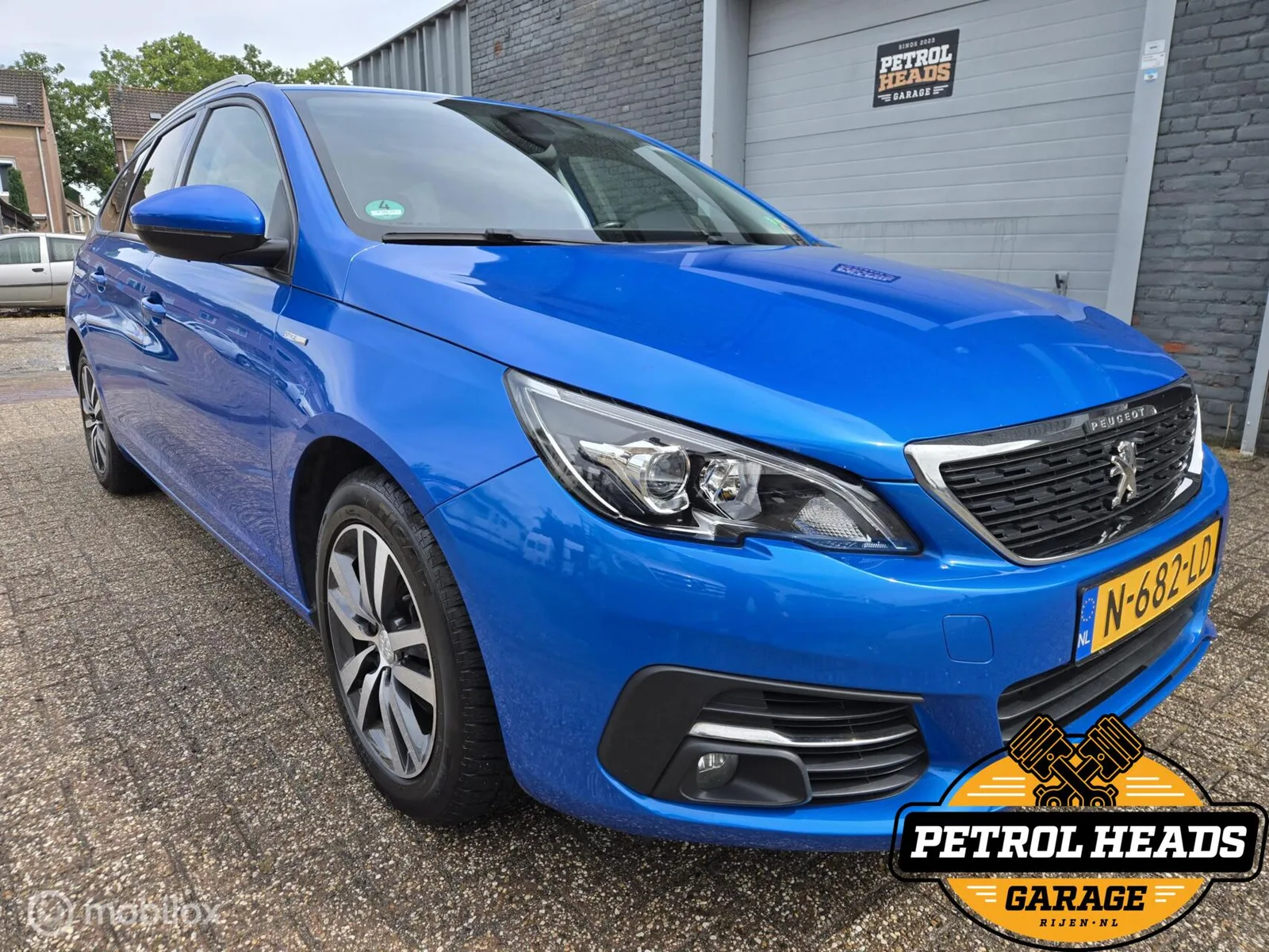 Peugeot 308 (2021) — foto 1