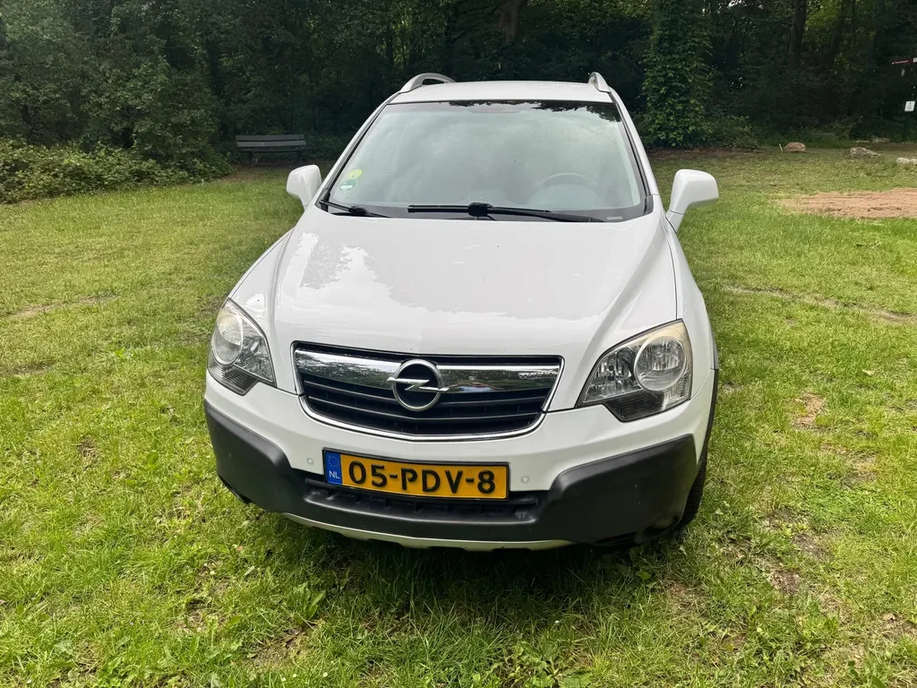 Opel Antara (2011) — foto 1