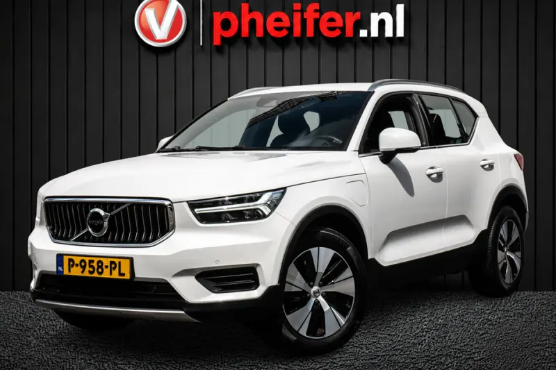 Volvo XC40 (2022)