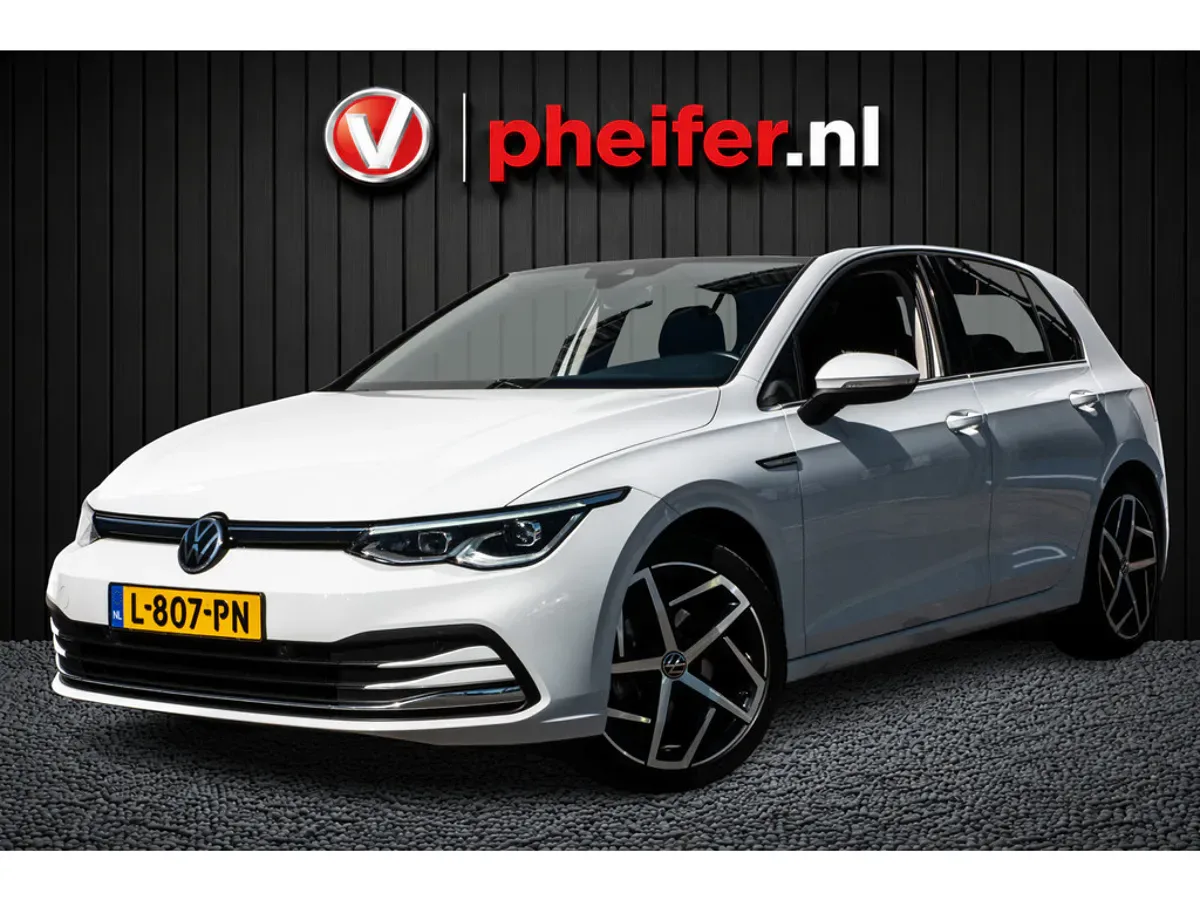 Volkswagen Golf (2020) — foto 1