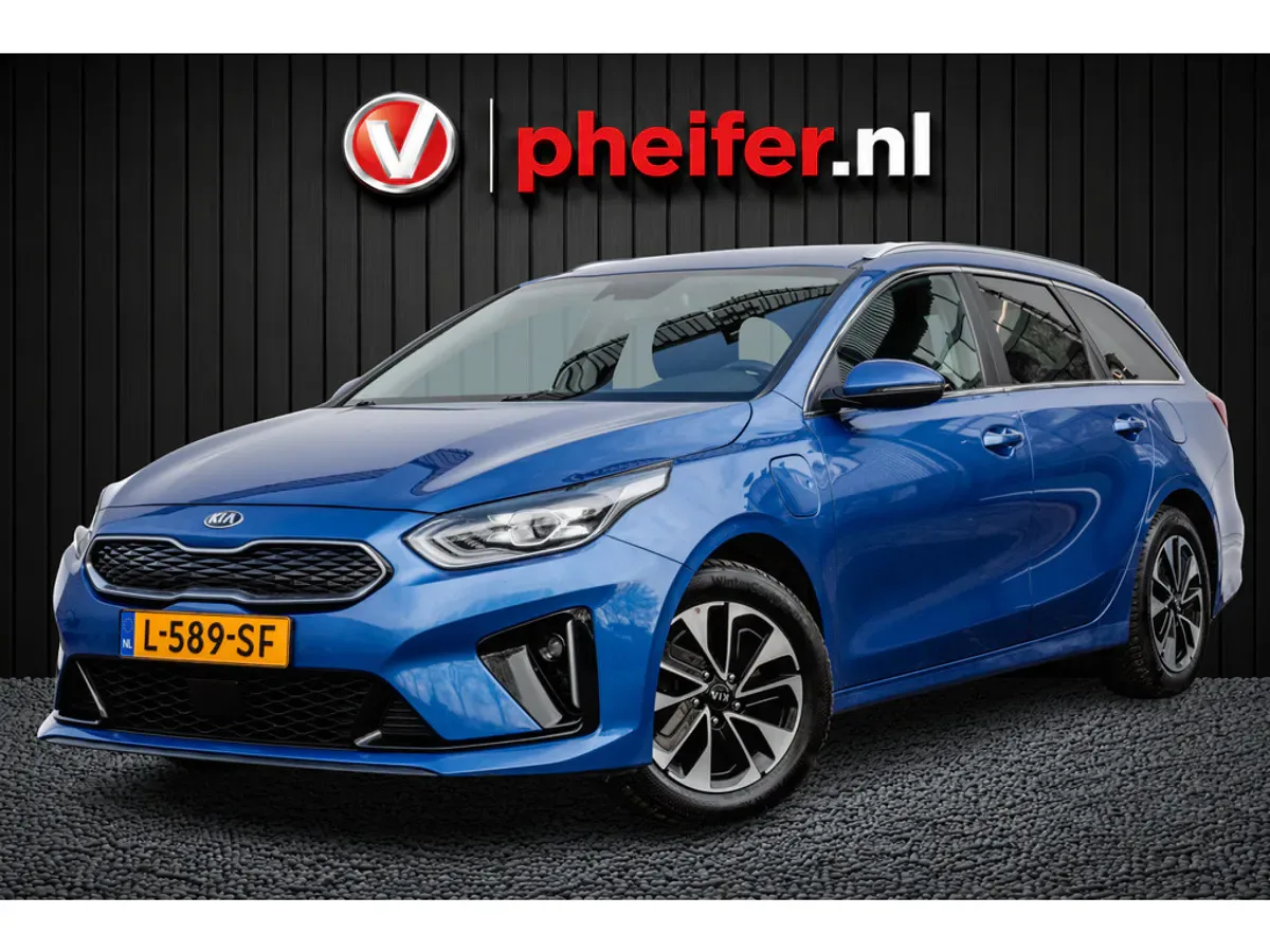 Kia Ceed Sportswagon (2021) — foto 1