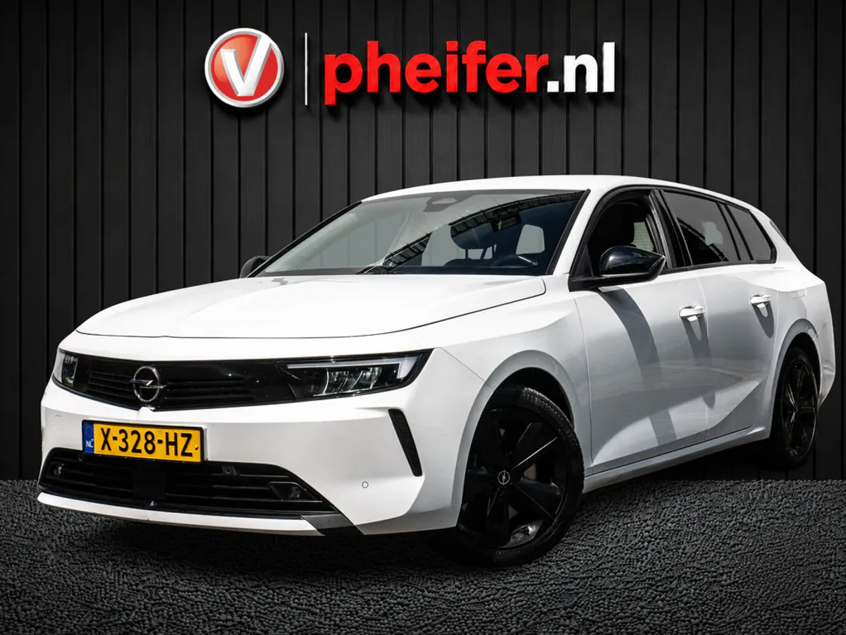 Opel Astra (2023) — foto 1