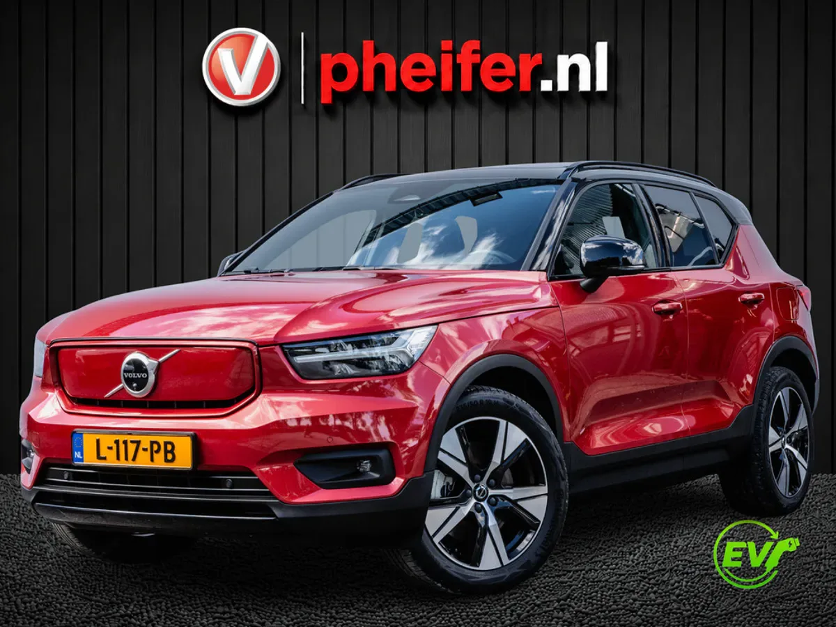 Volvo XC40 (2021) — foto 1