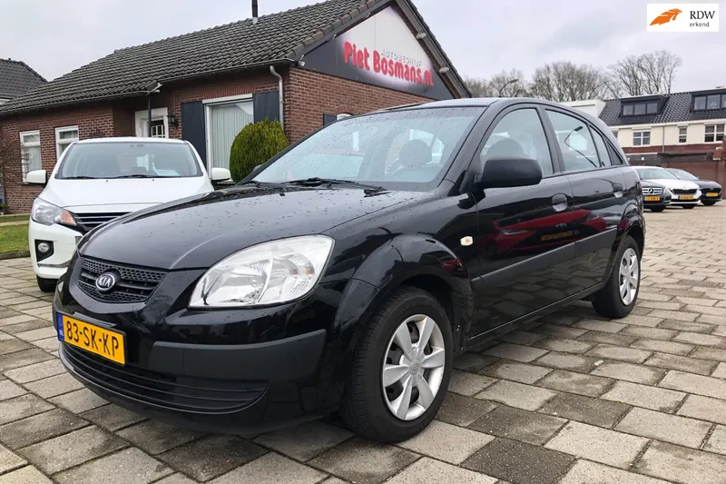 Kia Rio (2006)