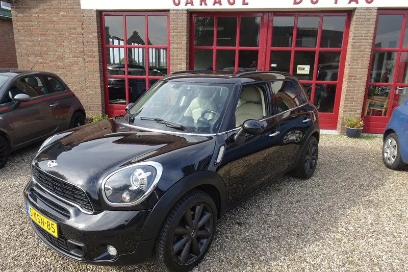 MINI Countryman (2013)
