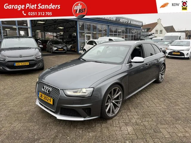 Audi RS4 (2012) — foto 1