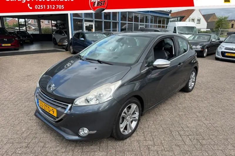 Peugeot 208 (2013)