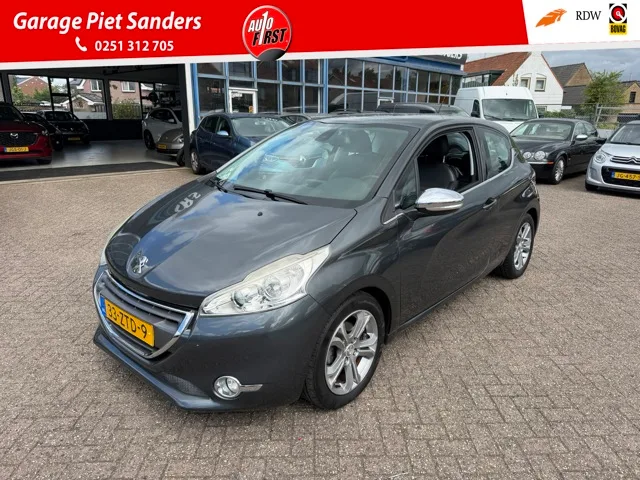 Peugeot 208 (2013) — foto 1