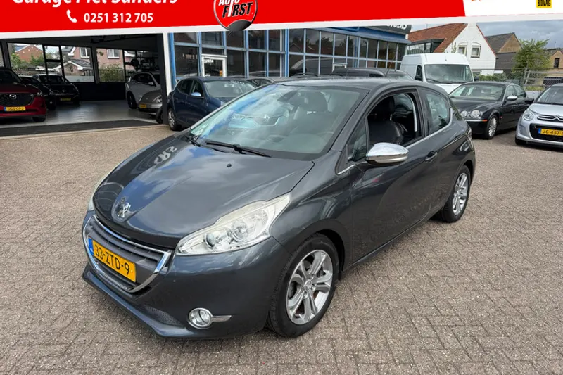 Peugeot 208 (2013)