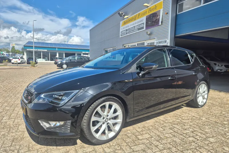 SEAT Leon (2015)