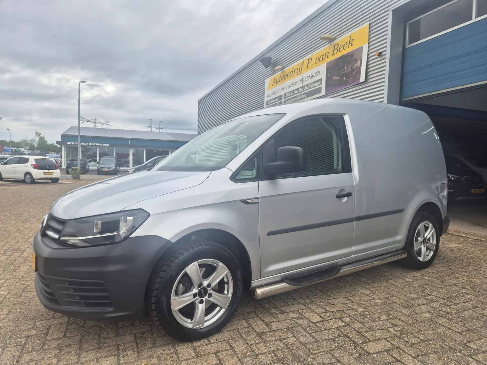 Volkswagen Caddy (2016) — foto 1