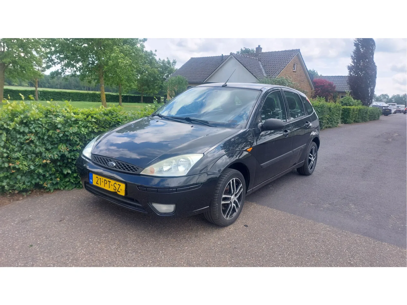 Ford Focus (2004) — foto 1