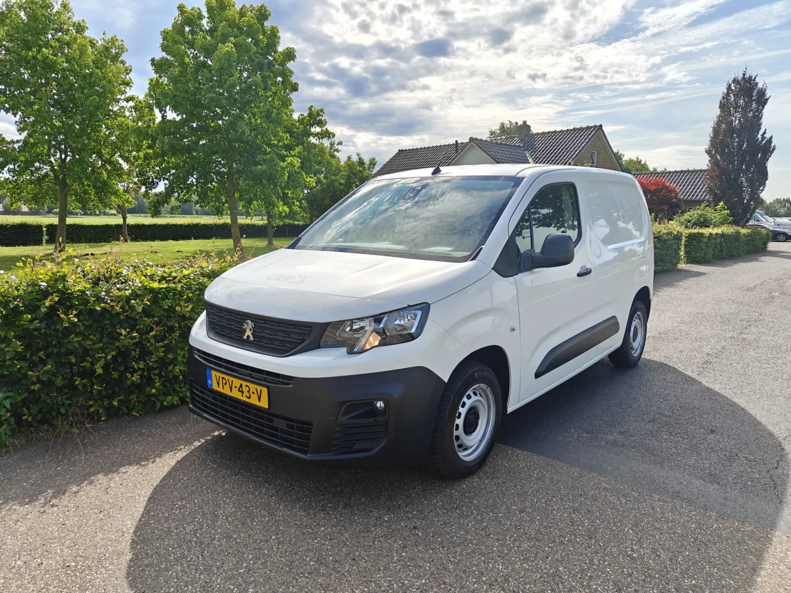 Peugeot Partner (2022) — foto 1