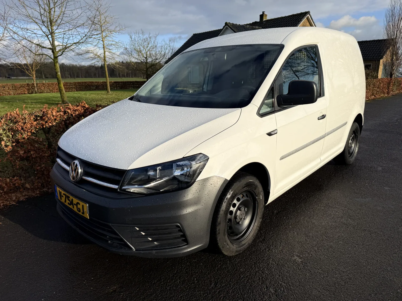 Volkswagen Caddy (2017) — foto 1