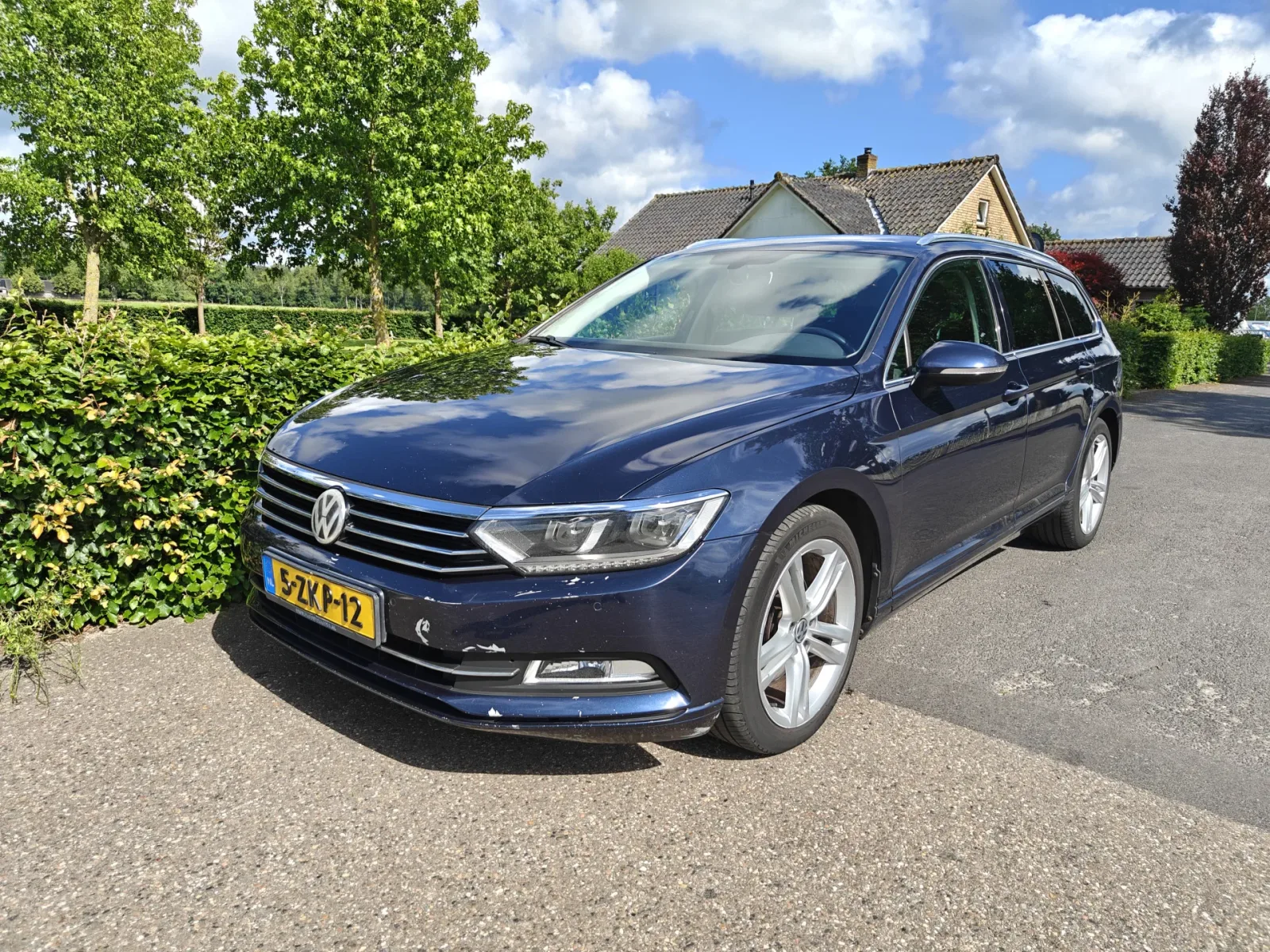Volkswagen Passat (2015) — foto 1