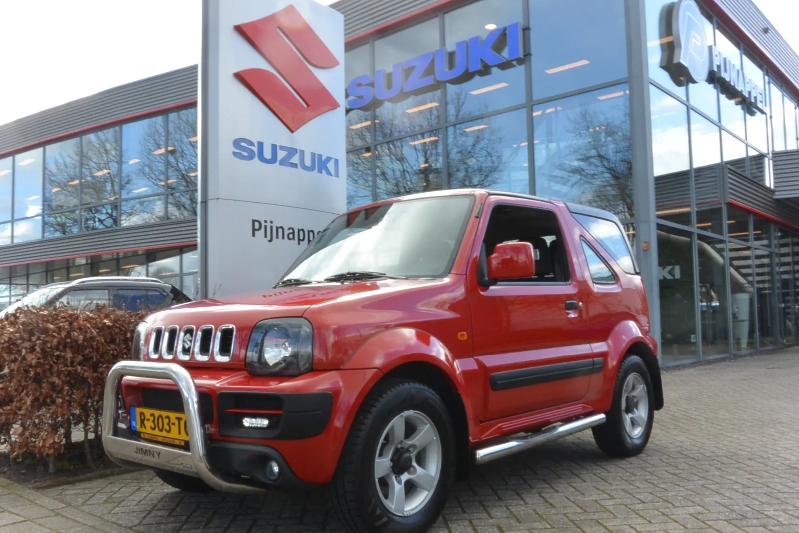 Suzuki JIMNY (2010) — foto 1