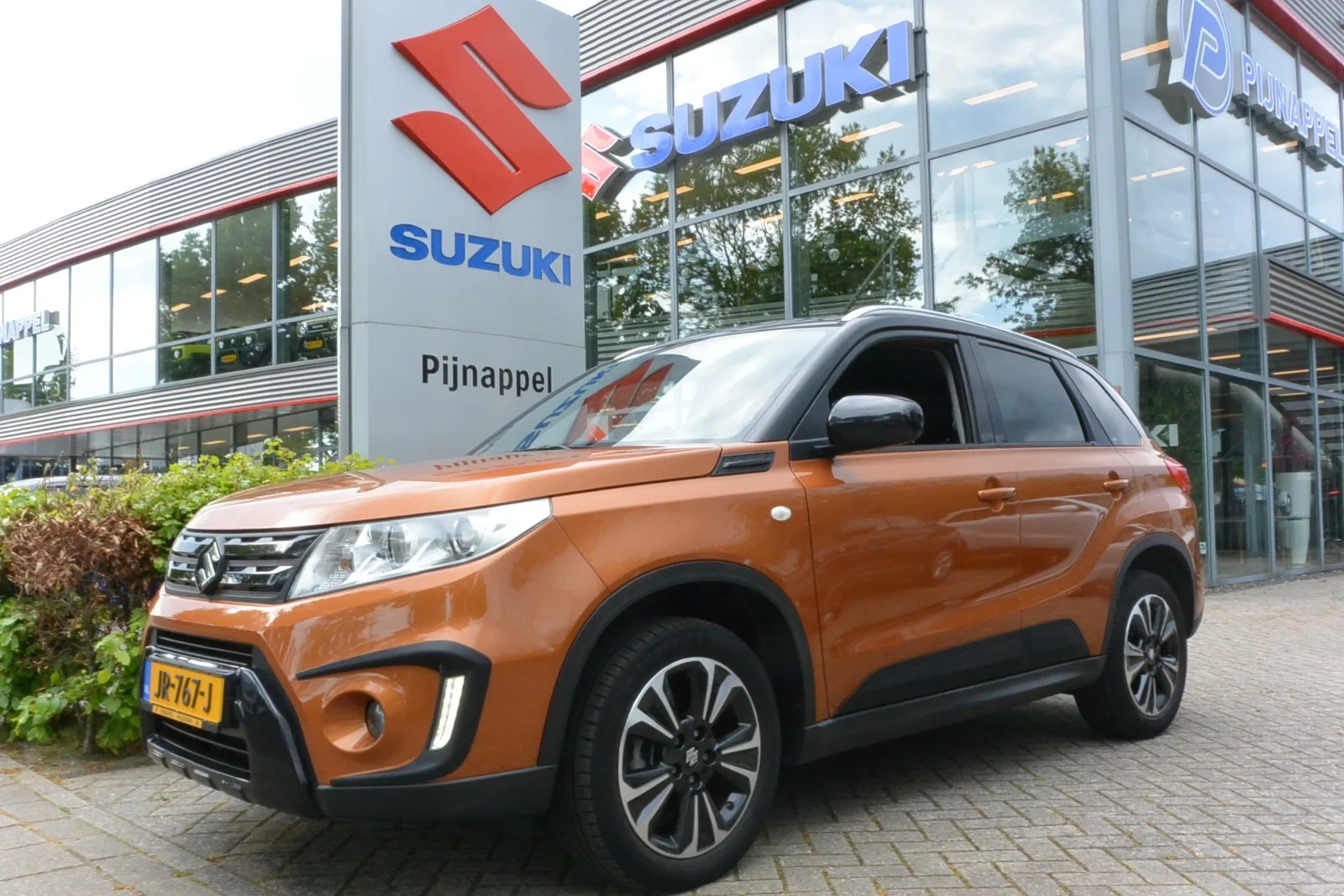 Suzuki Vitara (2016) — foto 1