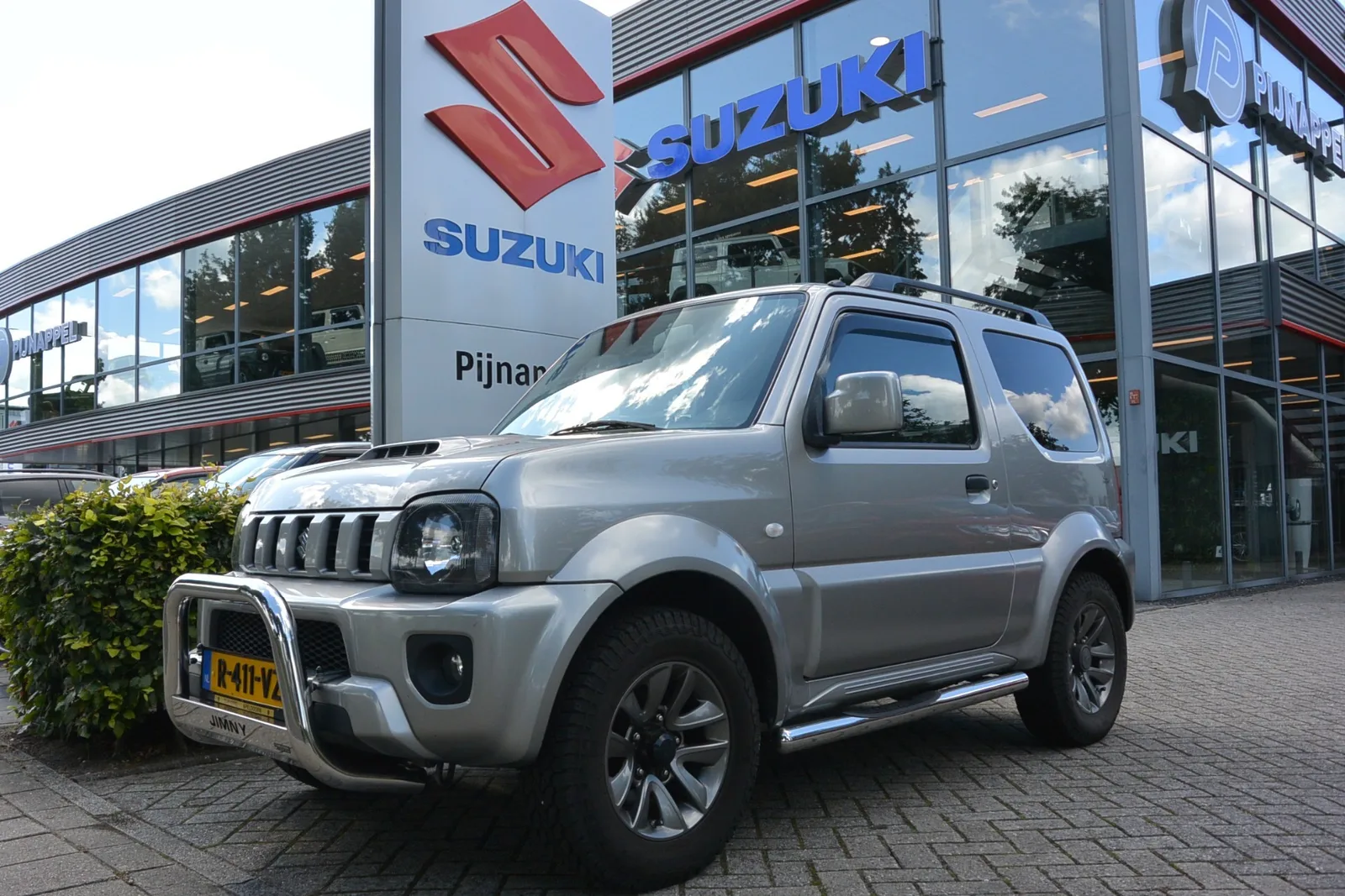 Suzuki JIMNY (2017) — foto 1