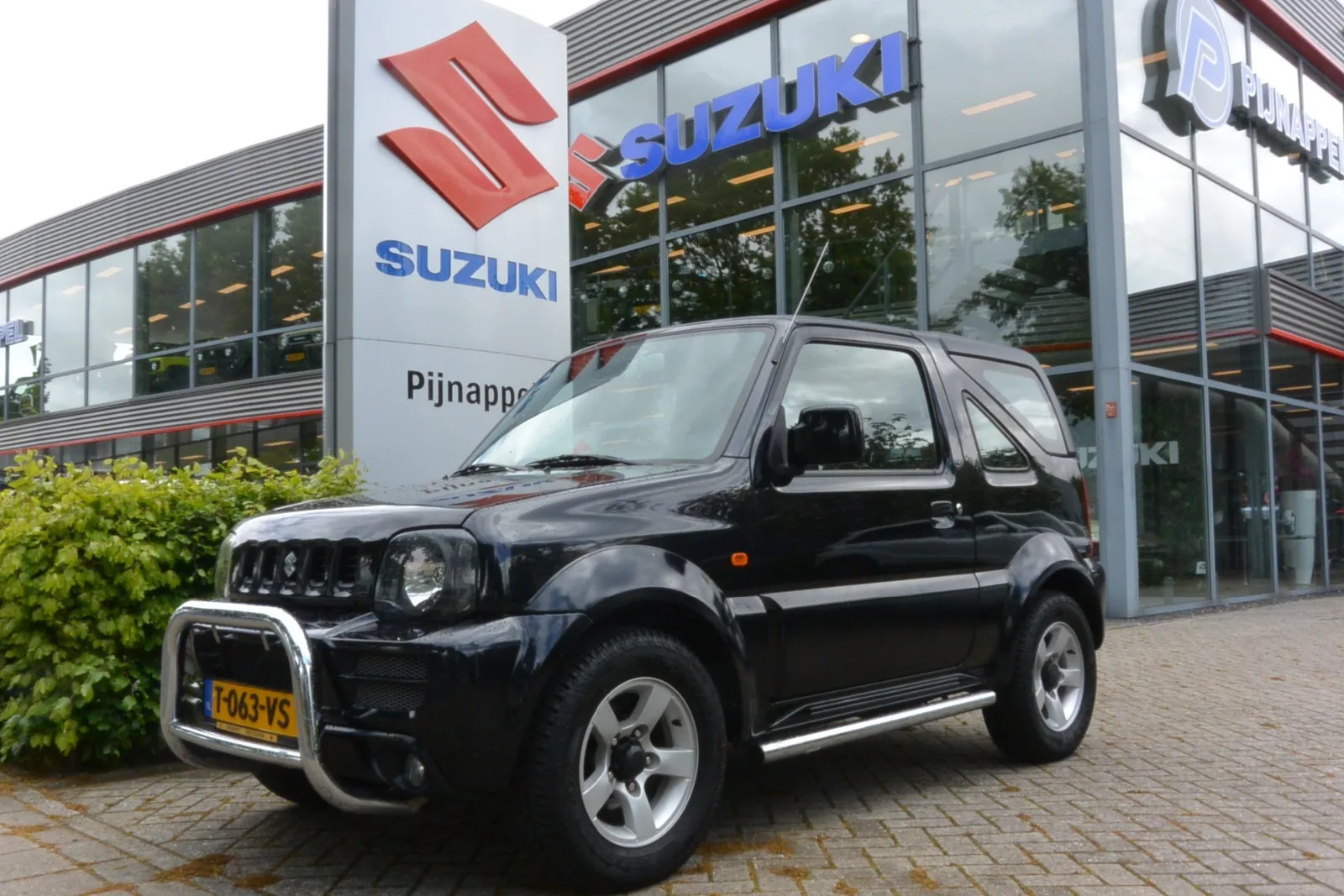 Suzuki JIMNY (2009) — foto 1