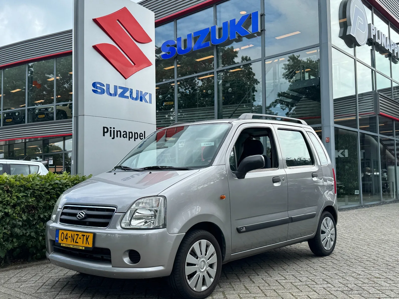 Suzuki WAGON R+ (2004) — foto 1