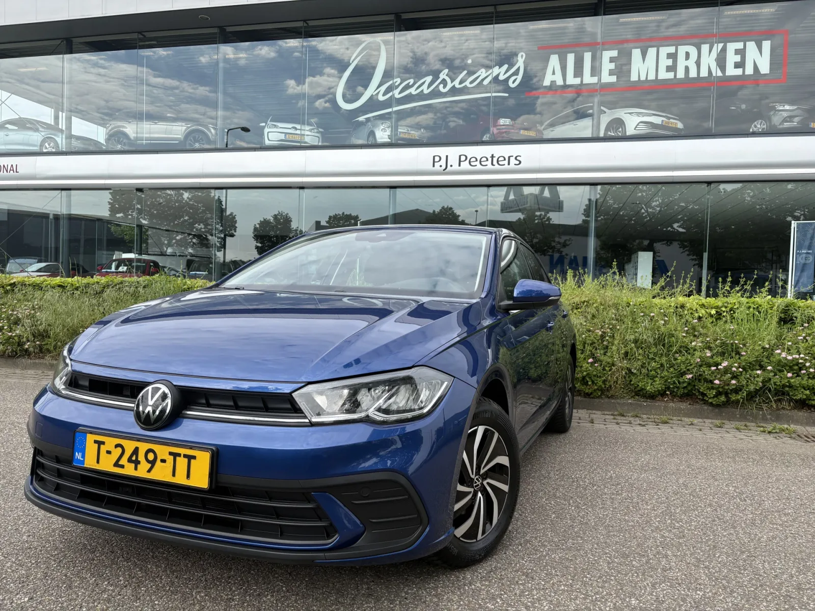 Volkswagen Polo (2023) — foto 1