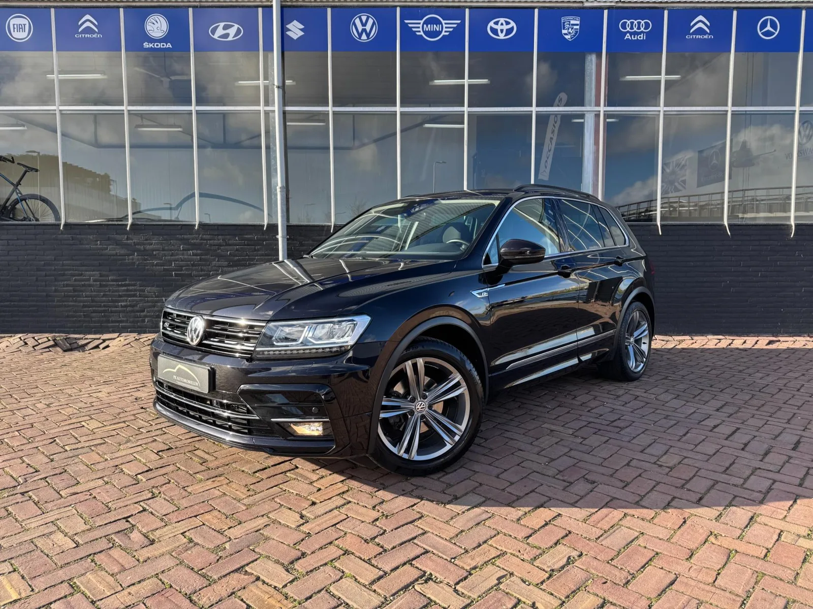 Volkswagen Tiguan (2018) — foto 1