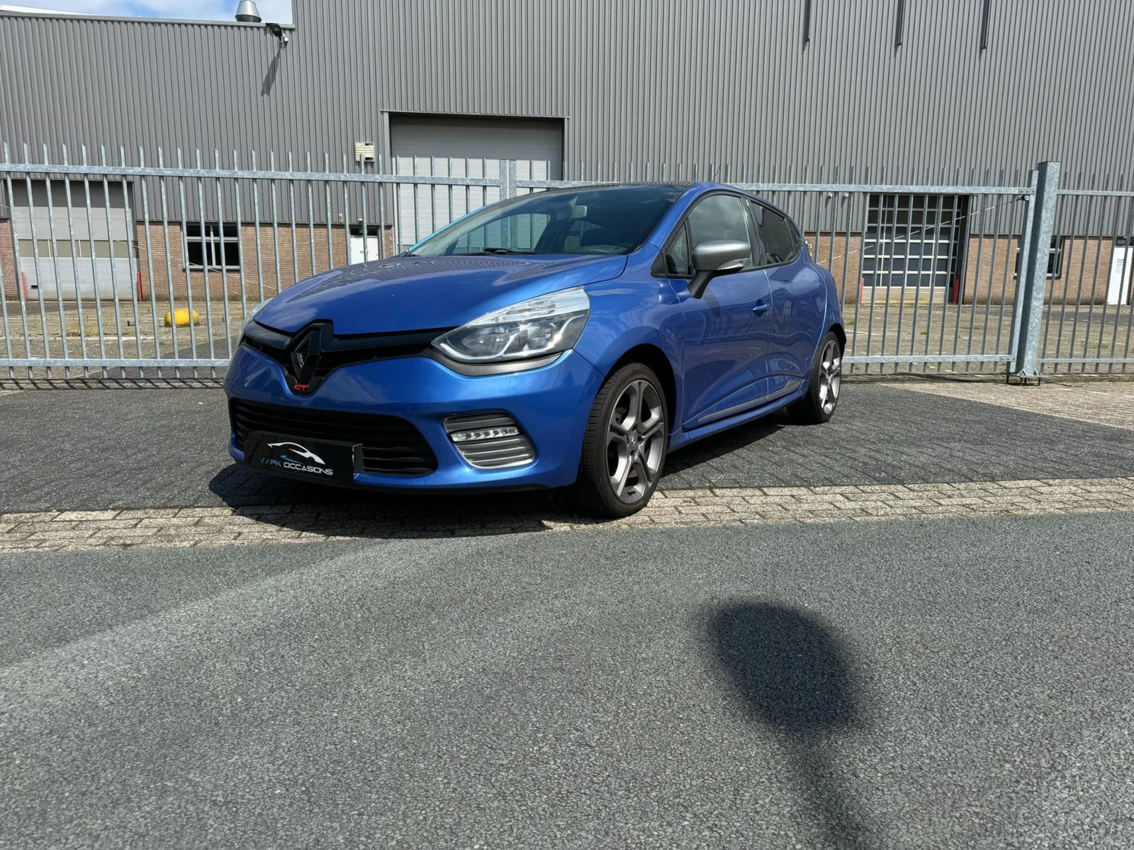Renault Clio (2016) — foto 1