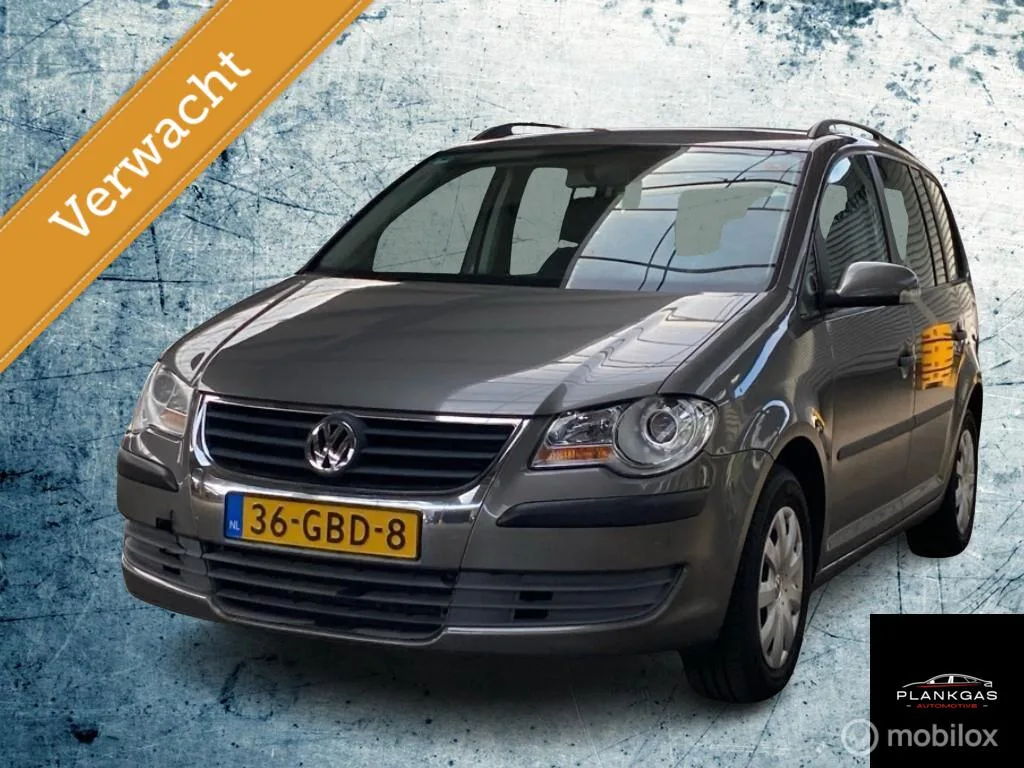 Volkswagen Touran (2008) — foto 1