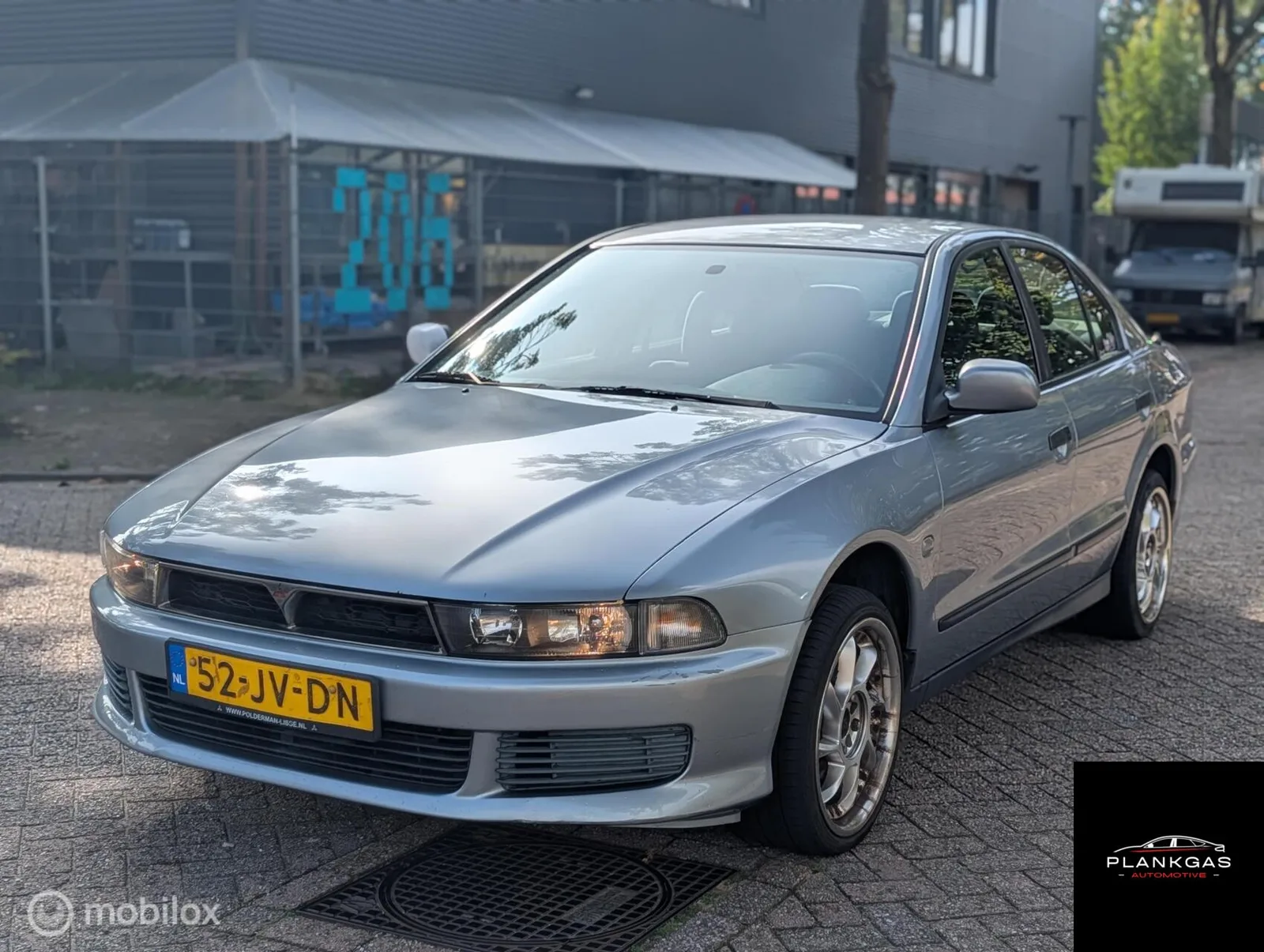 Mitsubishi Galant (2002) — foto 1