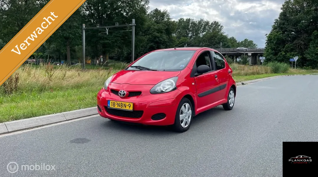 Toyota Aygo (2010) — foto 1