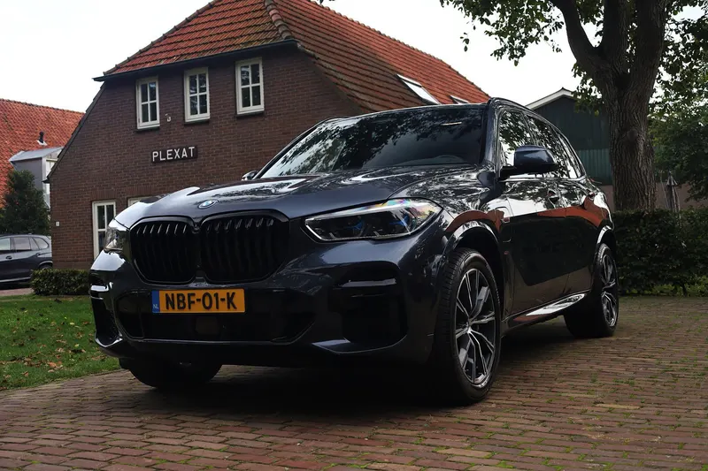BMW X5 (2022)