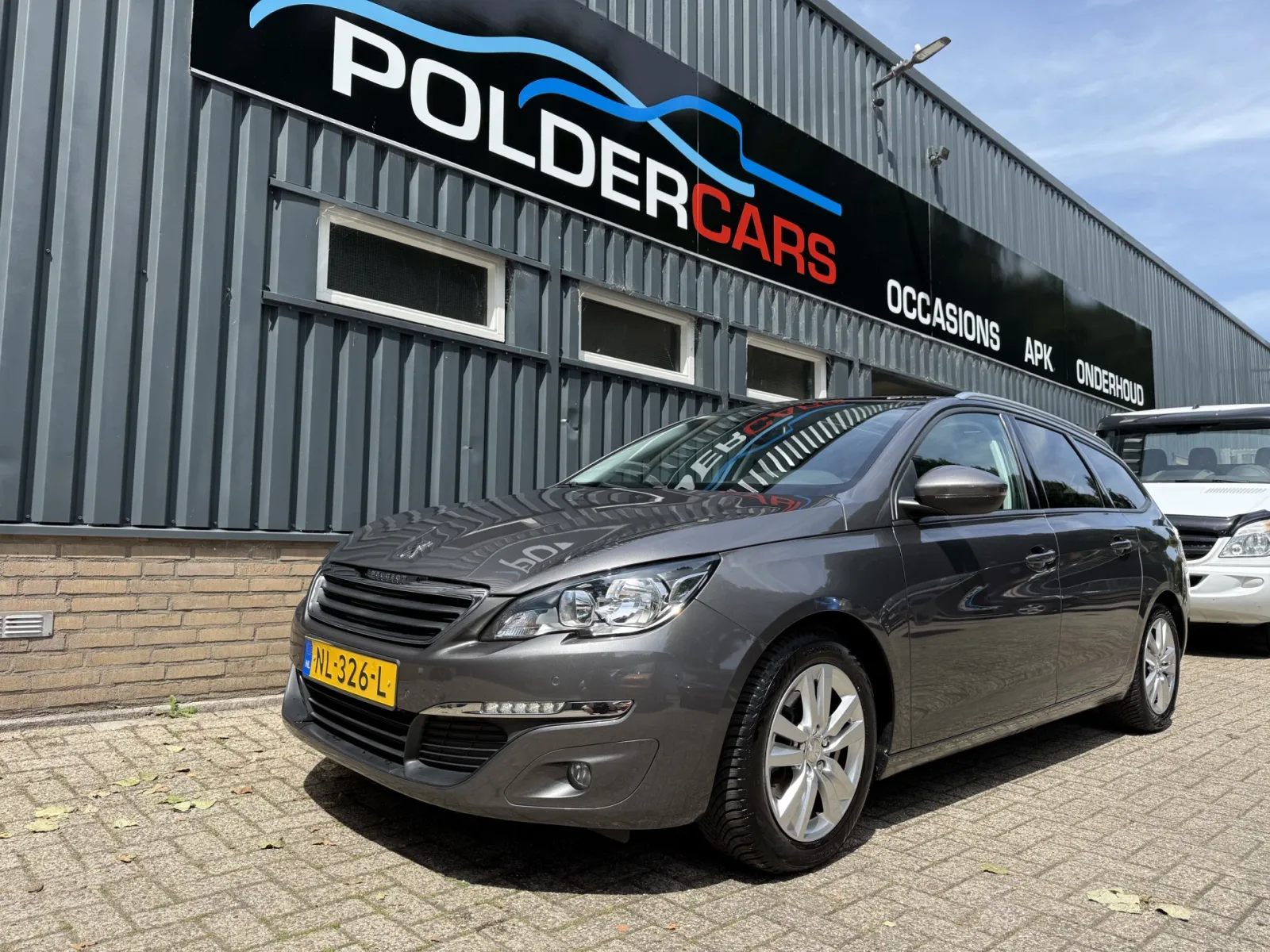 Peugeot 308 (2017) — foto 1