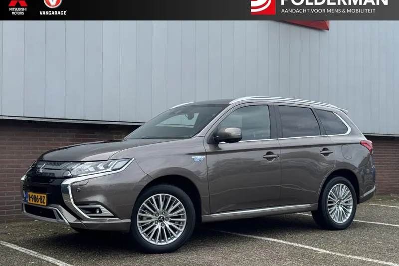 Mitsubishi Outlander (2021)