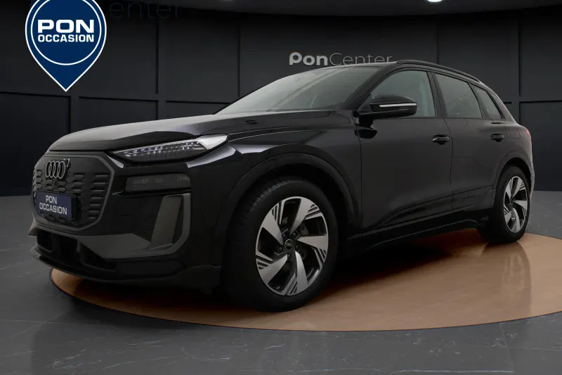 Audi Q6 e-tron (2024)