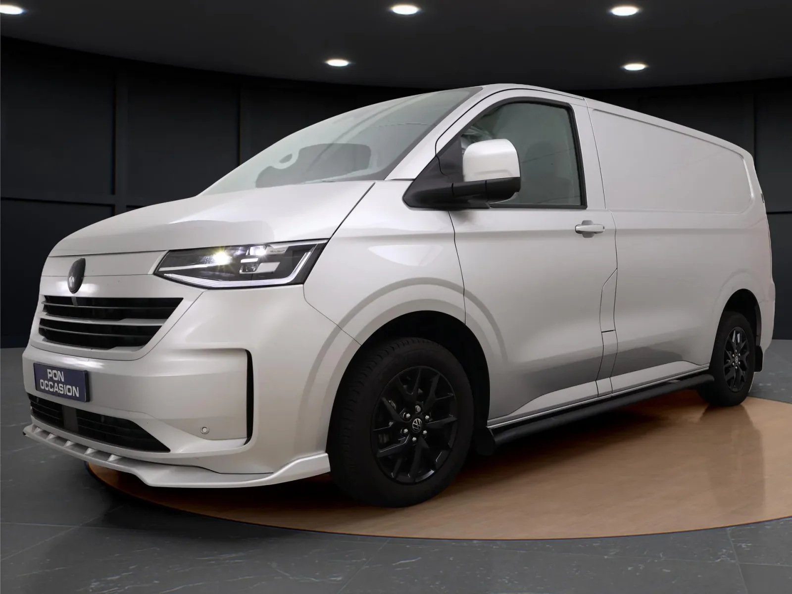 Volkswagen Transporter (2024) — foto 1