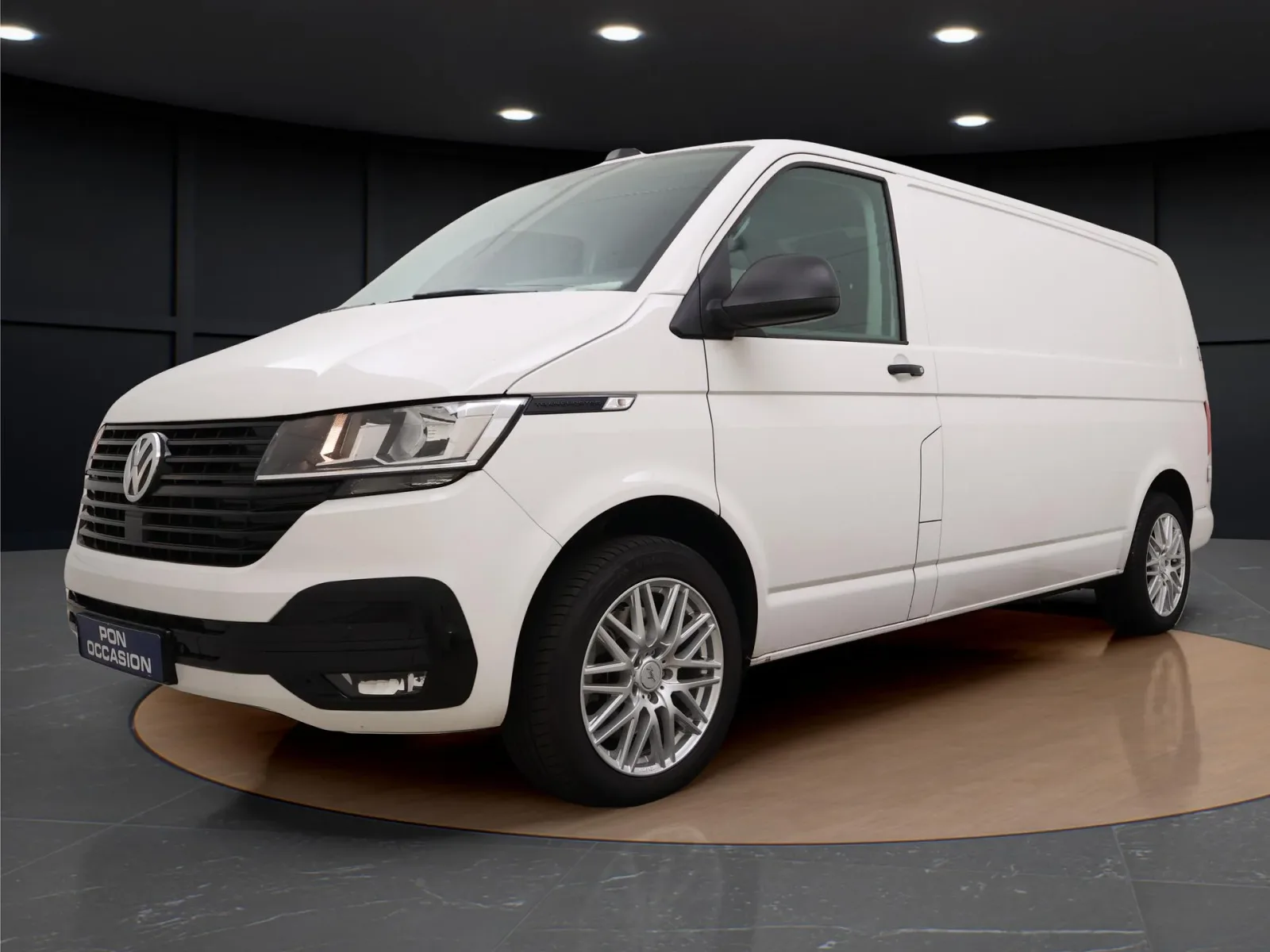 Volkswagen Transporter (2023) — foto 1