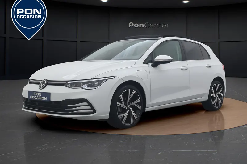Volkswagen Golf (2022)