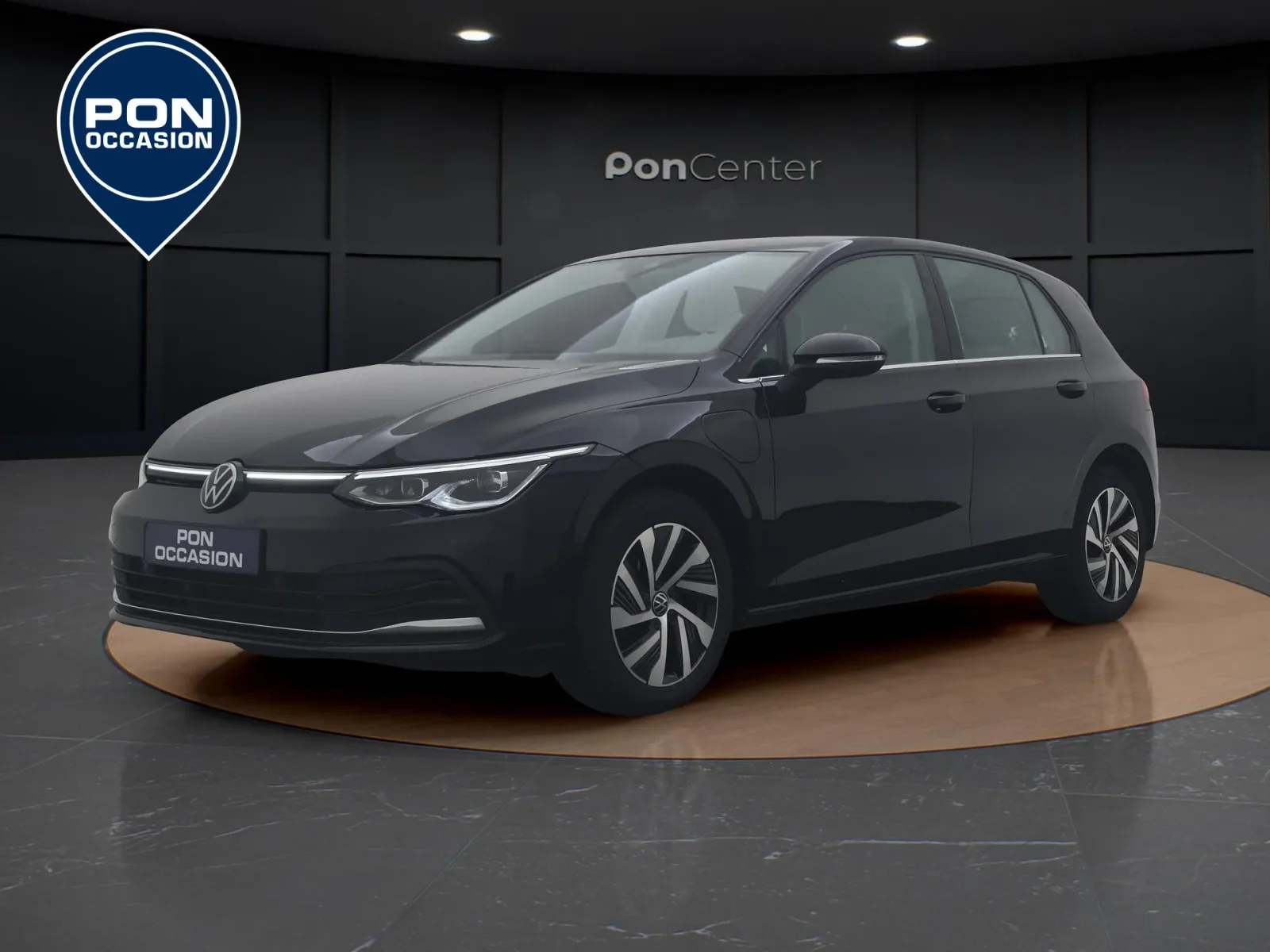 Volkswagen Golf (2023) — foto 1