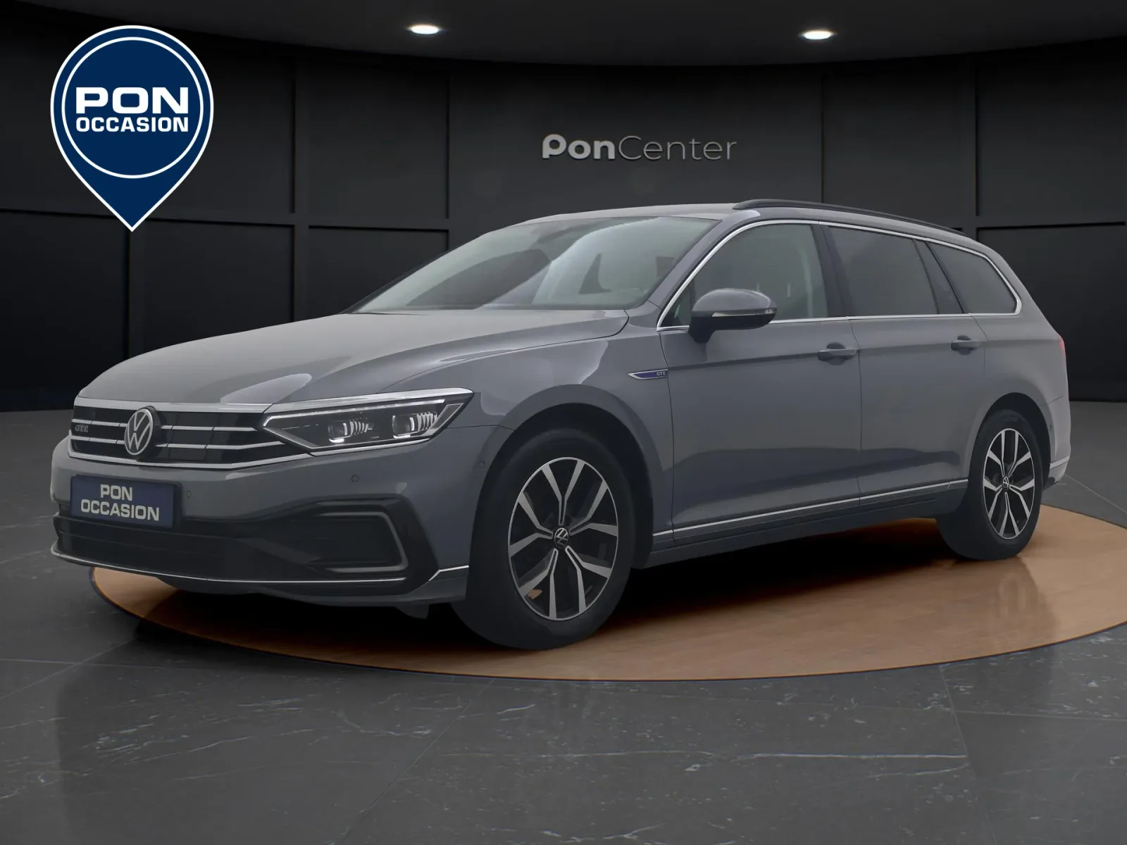 Volkswagen Passat (2022) — foto 1