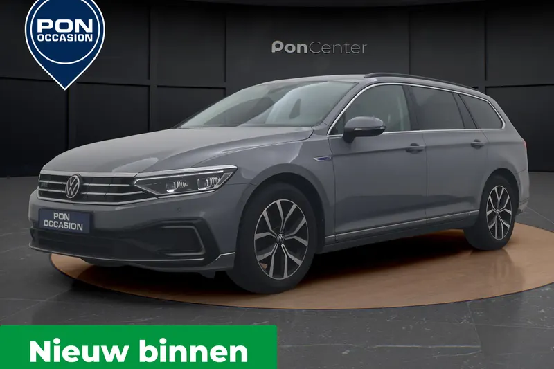 Volkswagen Passat (2022)